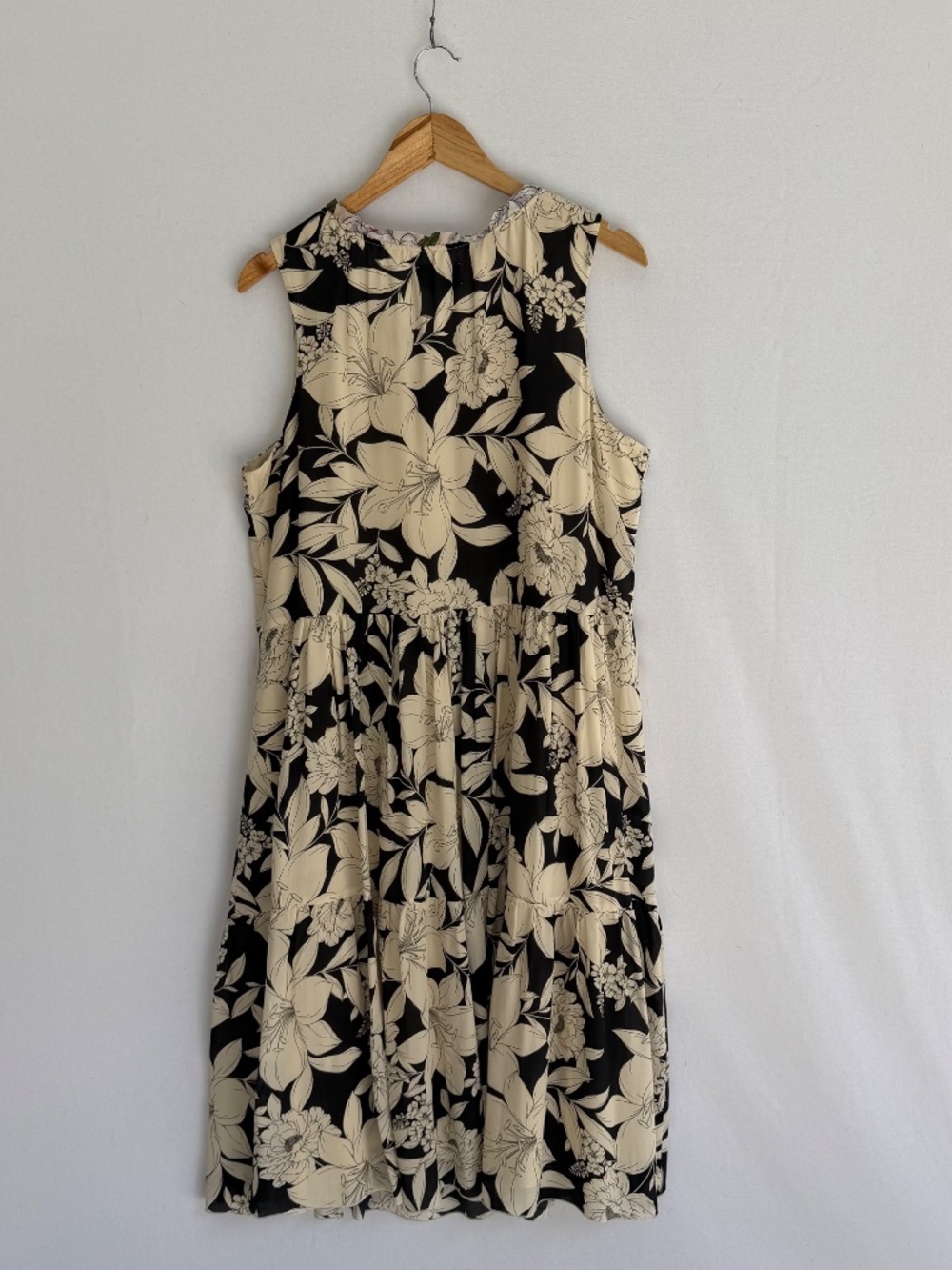 JOHNNY WAS Jade Women’s XL Juliette Silk Tiered Midi Dress Black Cream Floral - Picture 4 of 9